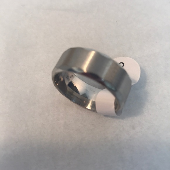 Stainless Steel 8mm Men’s Ring - Picture 3 of 4
